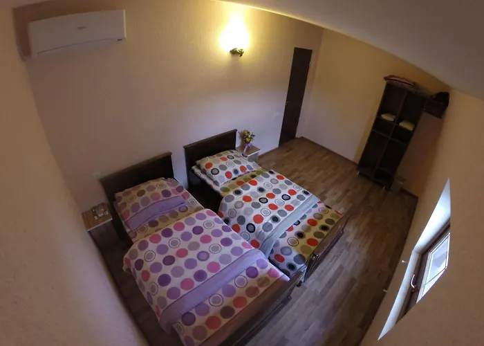 Glide Hostel